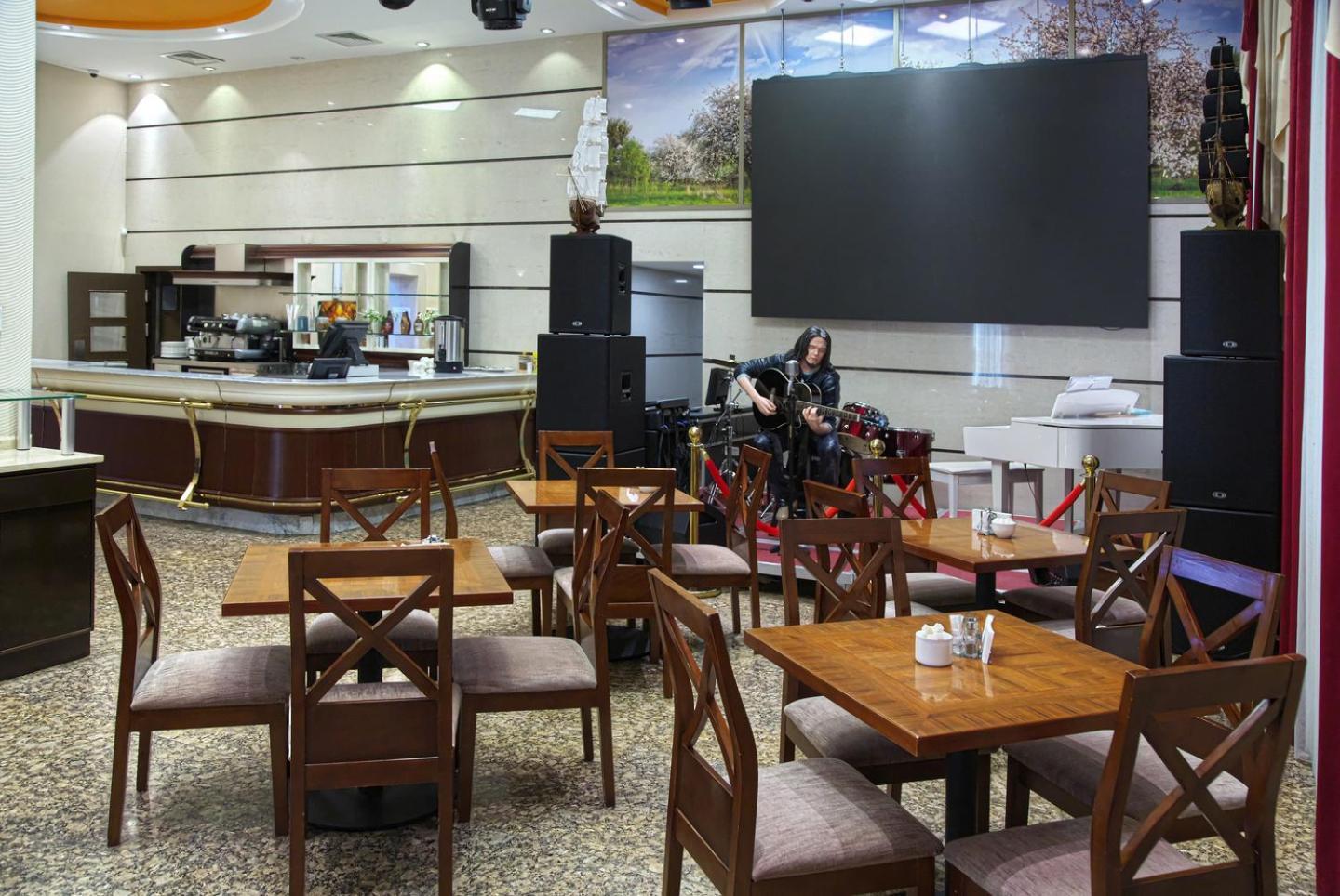 Grand Voyage Hotel Almaty Ngoại thất bức ảnh