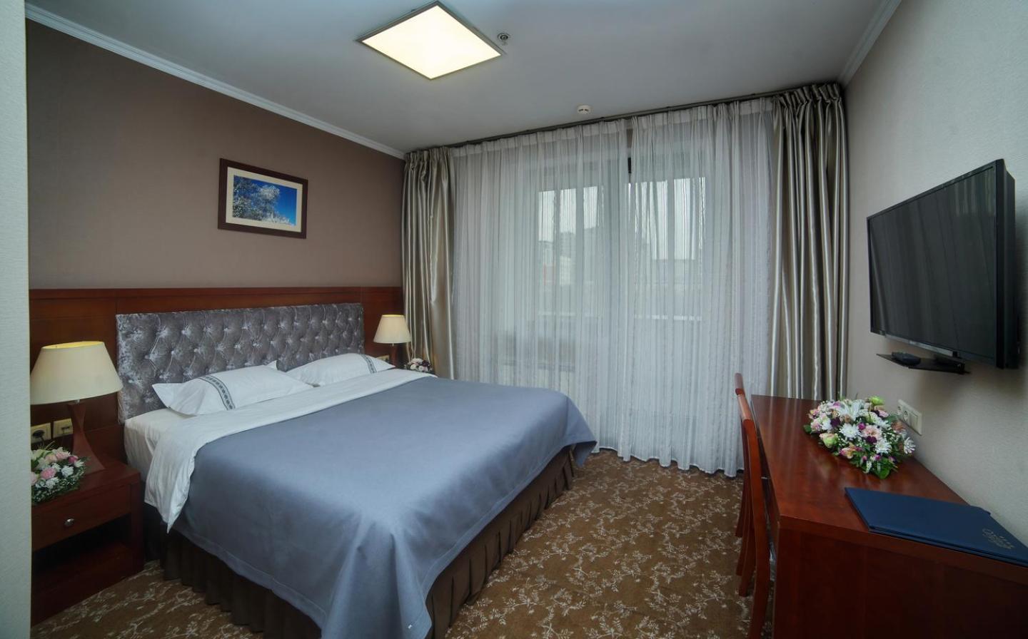 Grand Voyage Hotel Almaty Ngoại thất bức ảnh