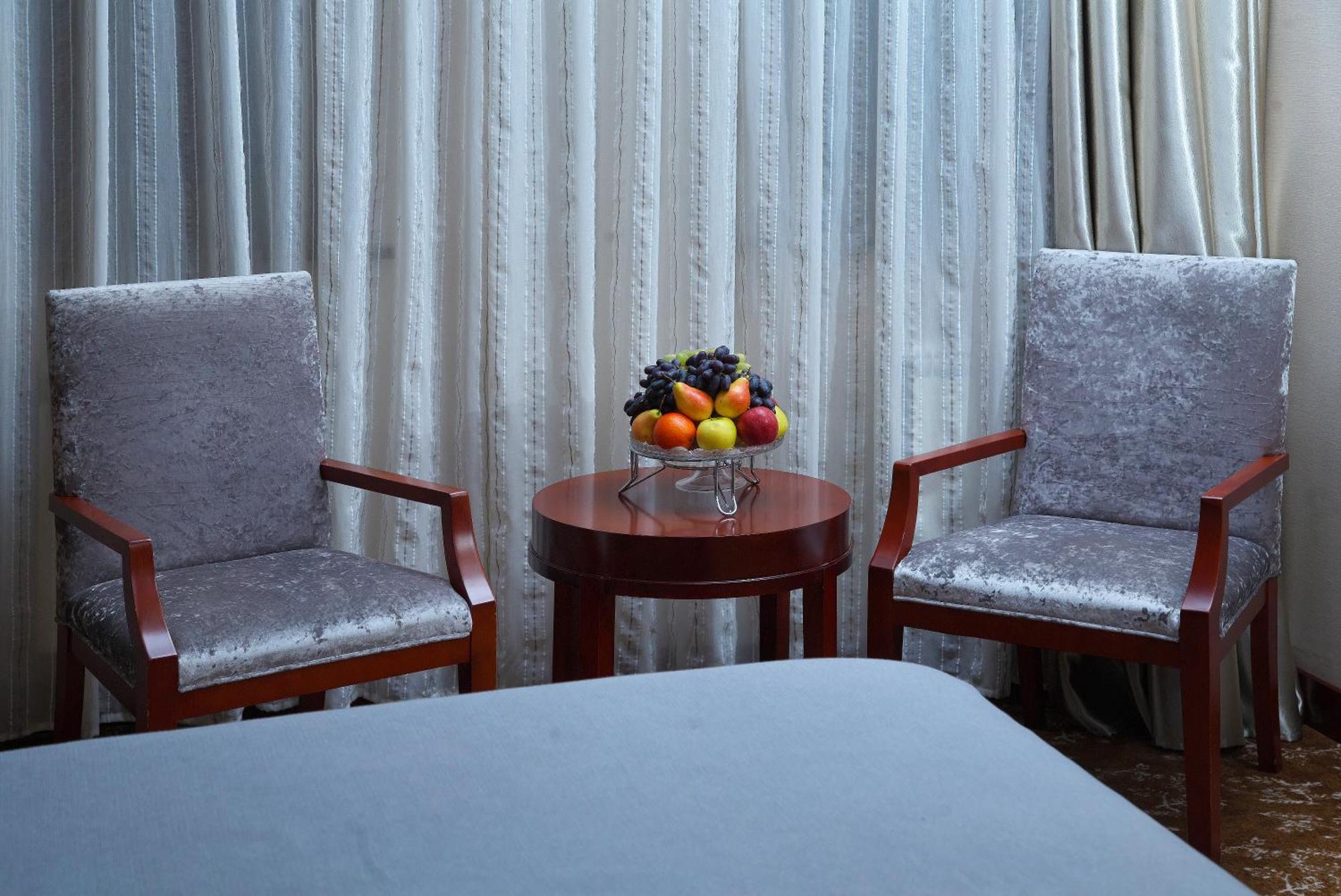 Grand Voyage Hotel Almaty Ngoại thất bức ảnh
